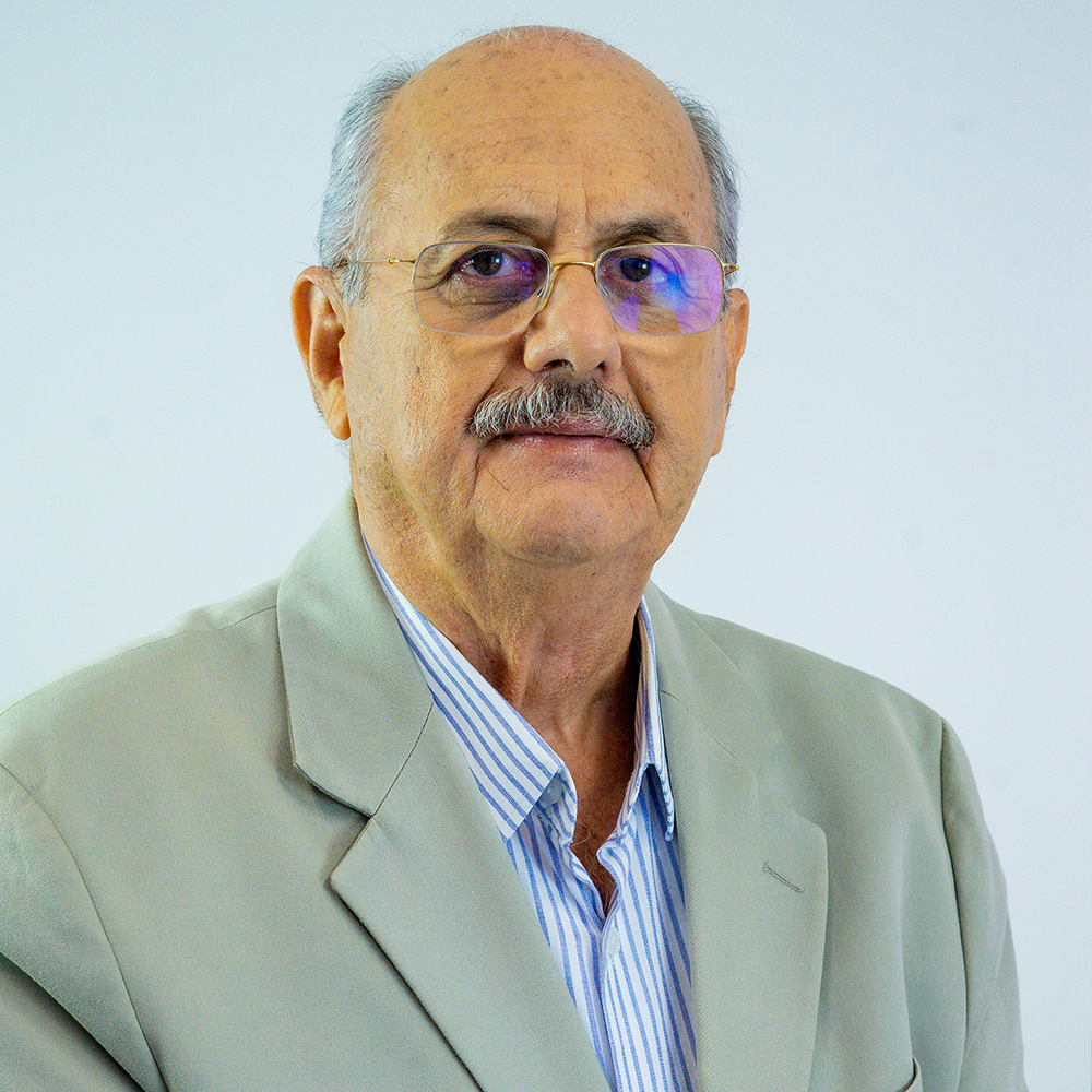 Dr. Paulo Roberto Mazaro